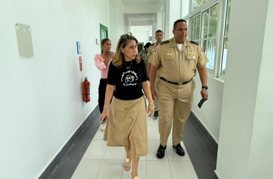 RESIDE recibe visita del Director de Seguridad Hospitalaria del SNS para fortalecer estrategias de seguridad institucional