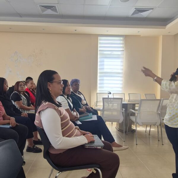 RESIDE fortalece las competencias de su personal administrativo con capacitaci&oacute;n en Comunicaci&oacute;n Asertiva