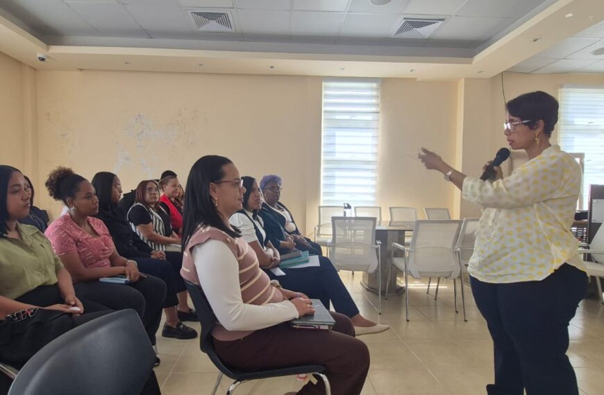 RESIDE fortalece las competencias de su personal administrativo con capacitaci&oacute;n en Comunicaci&oacute;n Asertiva